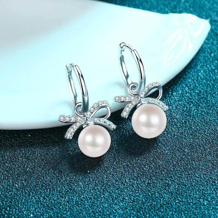 Stephanie Moissanite & Pearl Earrings whitegold