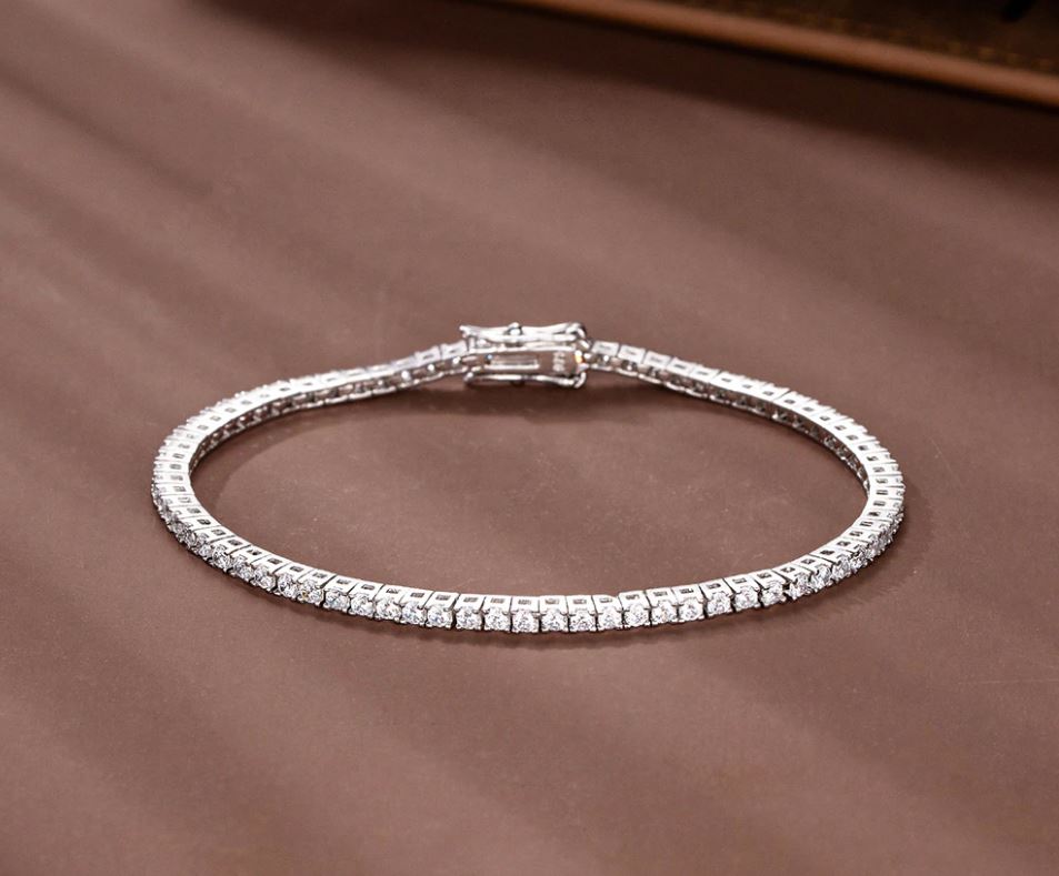 4CT TCW Round Diamond Tennis Bracelet - BeverlyDiamonds