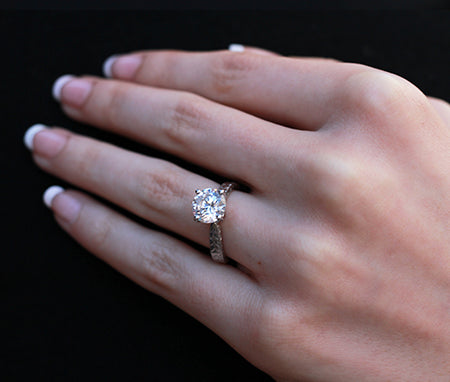 Azalea Round Diamond Engagement Ring (Lab Grown Igi Cert) whitegold