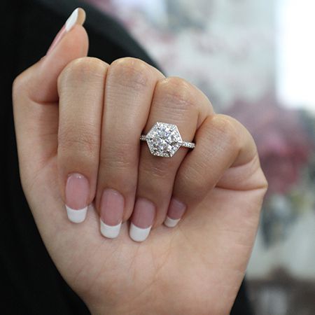 Anise Round Diamond Engagement Ring (Lab Grown Igi Cert) whitegold