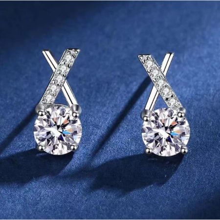 Ariana Round Moissanite Stud Earrings whitegold