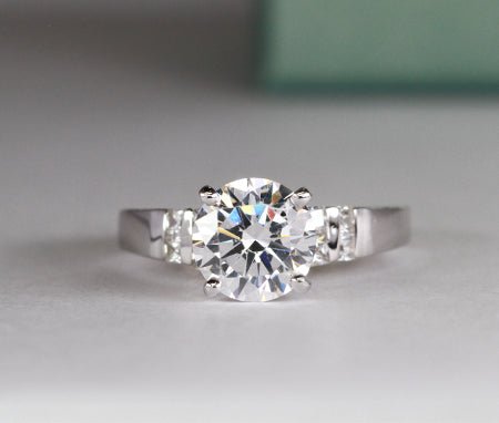 Carnation Round Diamond Engagement Ring (Lab Grown Igi Cert) whitegold