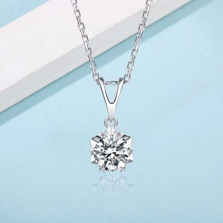 Carter Moissanite Necklace whitegold