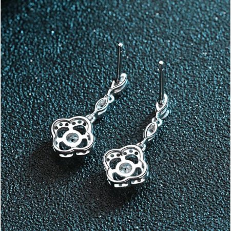 Chris Round Diamond Dangling Earrings whitegold