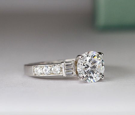 Daisy Round Moissanite Bridal Set whitegold