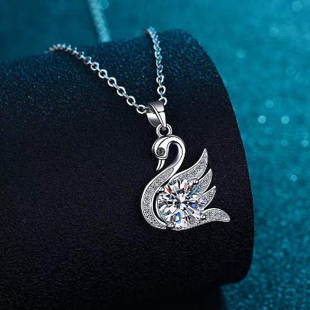 Davina Moissanite Necklace whitegold