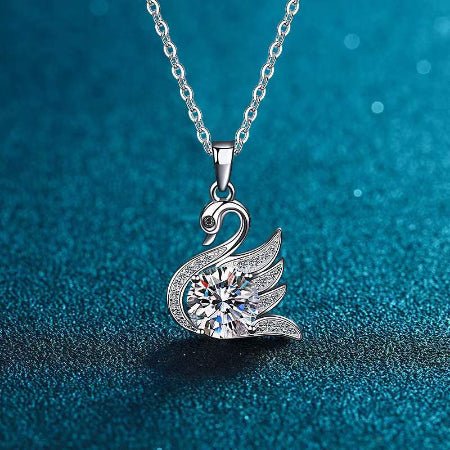 Davina Moissanite Necklace whitegold