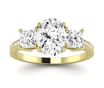 Dietes Oval Moissanite Engagement Ring yellowgold