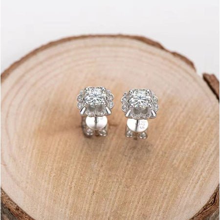 Hailey Moissanite Earrings whitegold