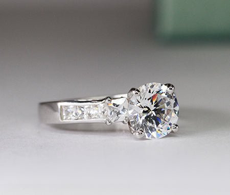 Hazel Round Diamond Engagement Ring (Lab Grown Igi Cert) whitegold