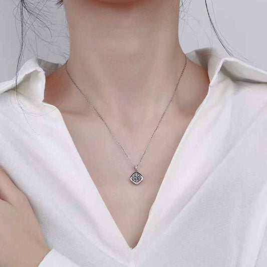 Jaya Diamond Necklace