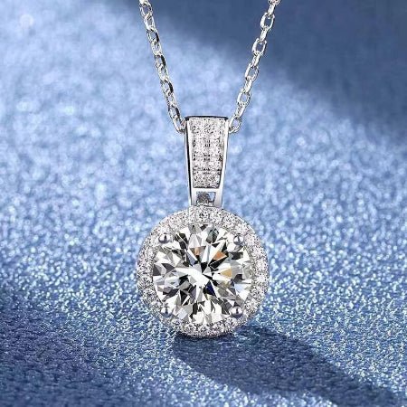 Kira Moissanite Necklace whitegold