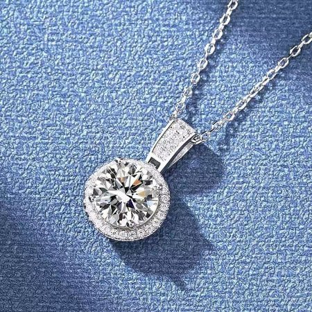 Kira Moissanite Necklace whitegold