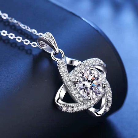 Liliana Moissanite Necklace whitegold