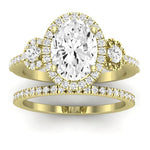 Lunaria Oval Moissanite Bridal Set yellowgold