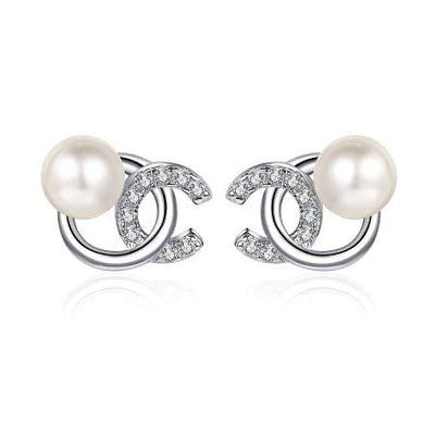 Maggie Diamond & Pearl Earrings whitegold