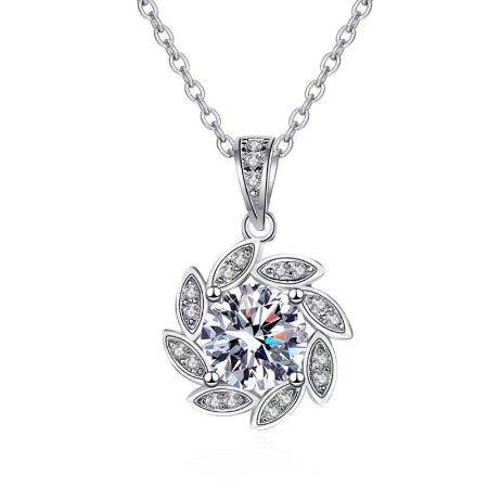 Mavis Moissanite Necklace whitegold