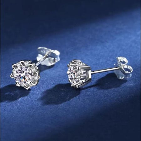 Nyla Moissanite Earrings whitegold