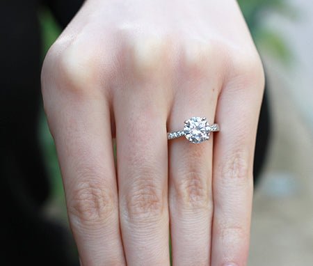 Poppy Round Moissanite Engagement Ring whitegold