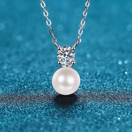 Queen Moissanite & Pearl Necklace whitegold