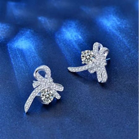 Rica Ribbon Stud Moissanite Earrings whitegold