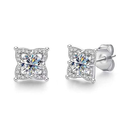 Scarlett Moissanite Earrings whitegold