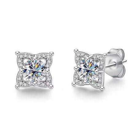 Scarlett Moissanite Earrings whitegold