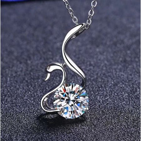 Tessa Moissanite Necklace whitegold