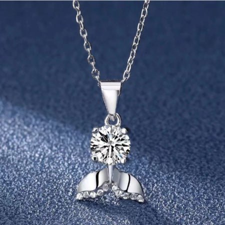 Theodora Moissanite Necklace whitegold