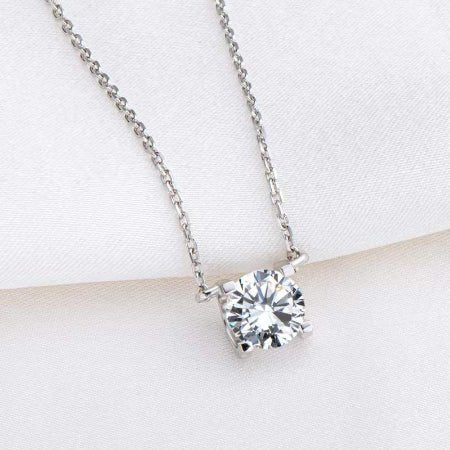 Yami Moissanite Necklace whitegold