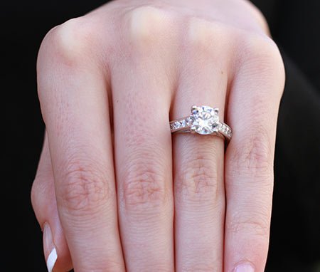 Yarrow Round Diamond Engagement Ring (Lab Grown Igi Cert) whitegold