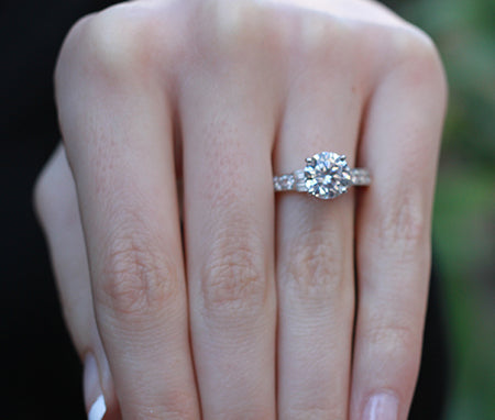 Daisy Round Diamond Engagement Ring (Lab Grown Igi Cert) whitegold