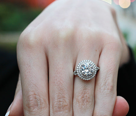 Viola Round Diamond Engagement Ring (Lab Grown Igi Cert) whitegold