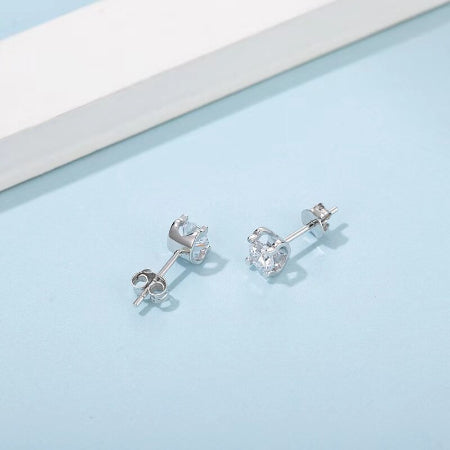 Riley Moissanite Earrings whitegold