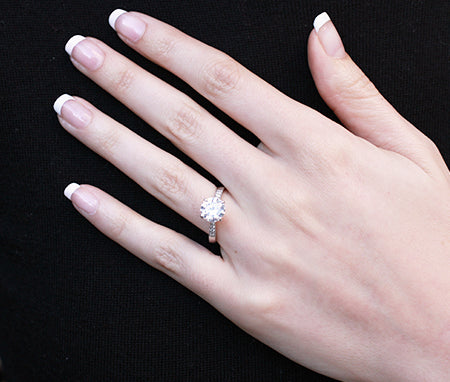 Poppy Round Diamond Engagement Ring (Lab Grown Igi Cert) whitegold
