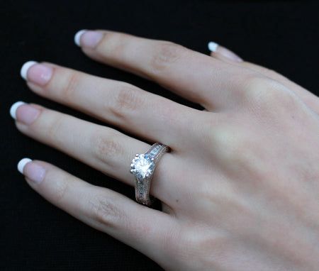 Edelweiss Round Diamond Engagement Ring (Lab Grown Igi Cert) whitegold