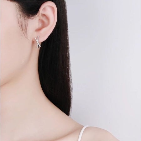 Alicia Huggie Diamond Earrings whitegold