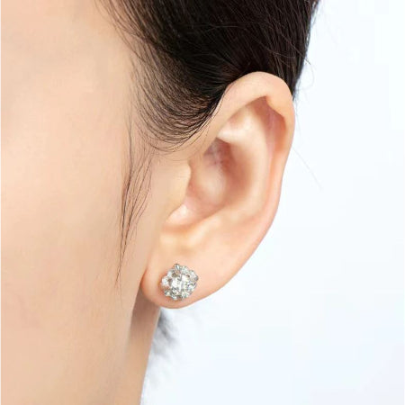 Hailey Moissanite Earrings whitegold
