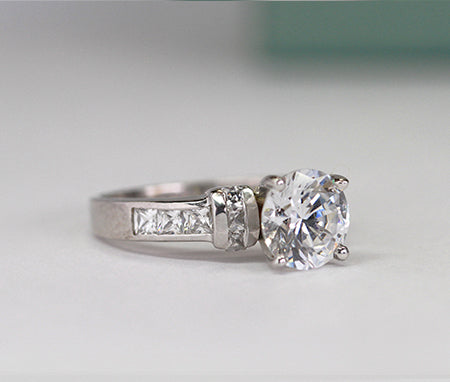 Ivy Round Moissanite Engagement Ring whitegold