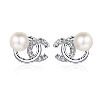 Maggie Diamond & Pearl Earrings whitegold