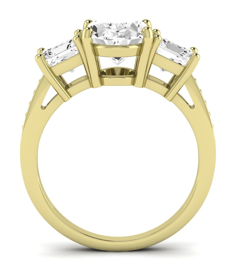 Dietes Oval Moissanite Engagement Ring yellowgold